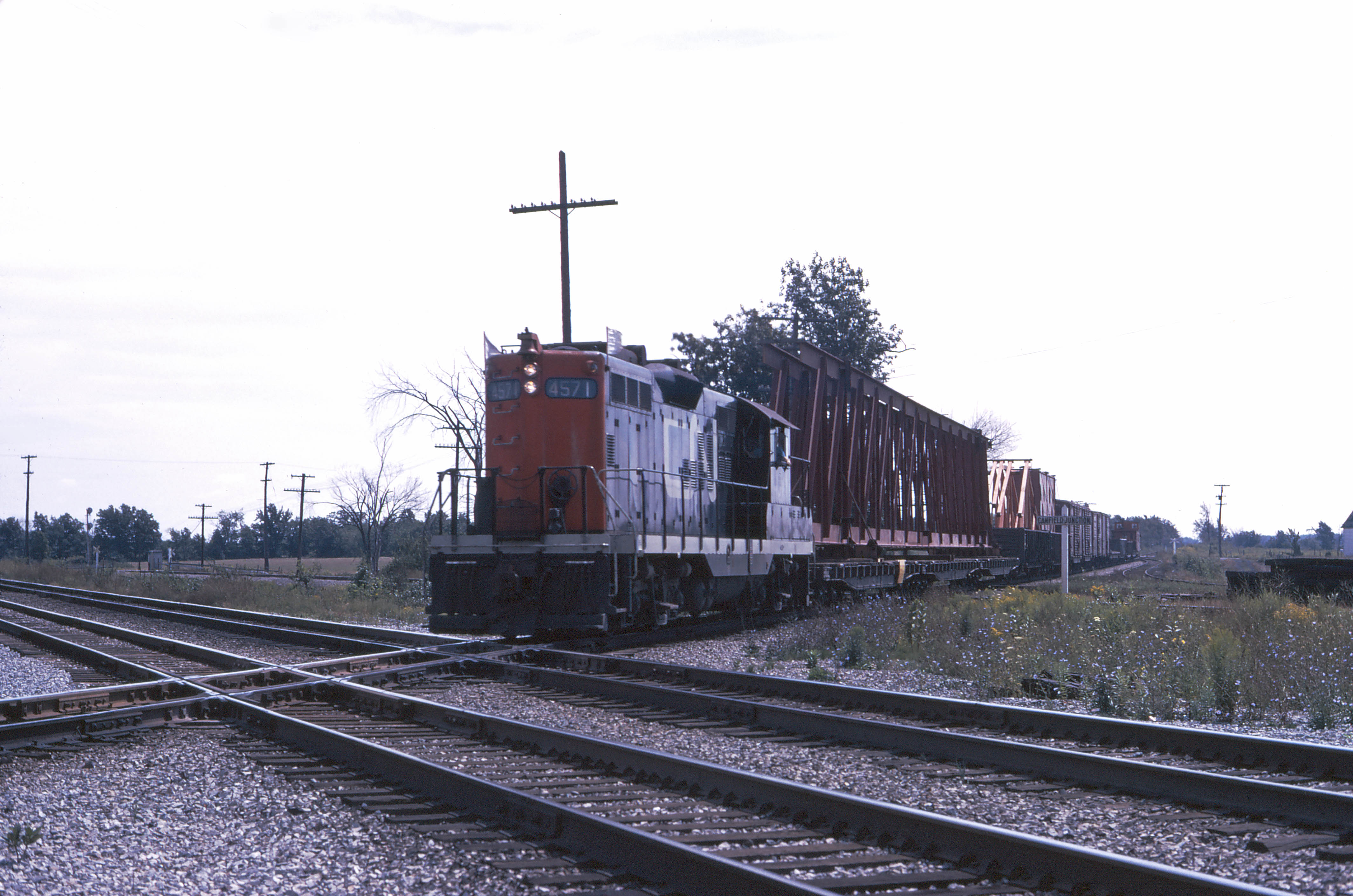 Railpictures.ca Doug Page Photo One of the joys of hanging around Canfield was that you never