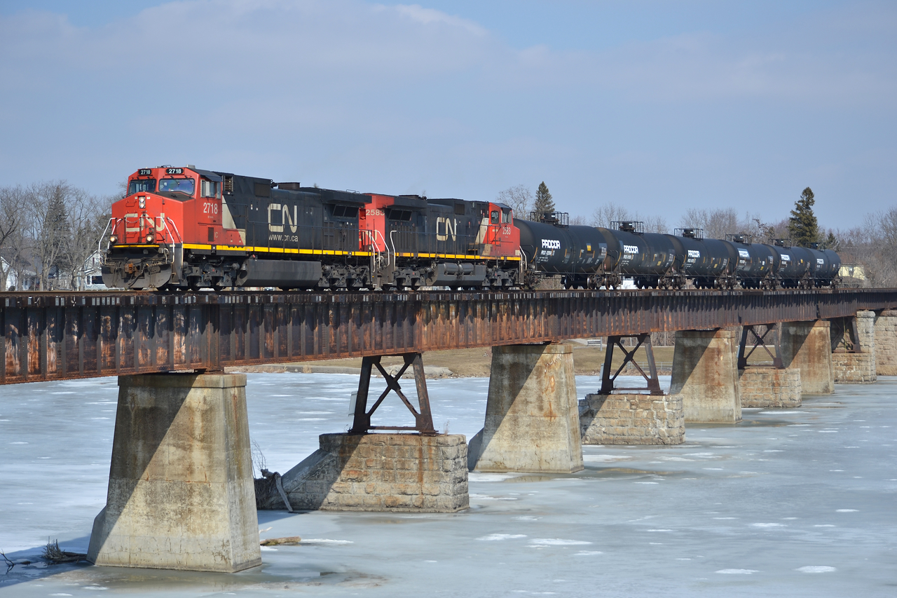 Although not the most head turning power, or trailing cars, a massive 6 car 402 crosses the Grand with warm weather coming. Spring is almost here everyone!