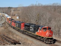 CN train 384 is certainly not one I see often, so hearing he had some half decent power I figured it was worth waiting for. Here he is seen coasting down the escarpment at Bayview with a SD70, as well as BC Rail Dash-8 repaint 4618 and GP9RM's 7046 and 4136. It is interesting that many of the surviving cowl Dash-8's now have a stencil painted on the rear that reads "No emergency brake valve". Not sure why all of a sudden they have been applied but not before now, unless it is something that has been removed.