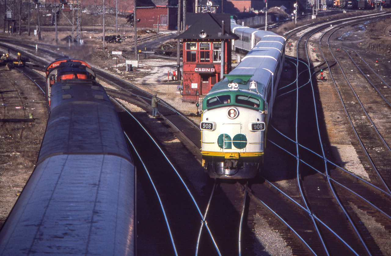 Thirty-nine years ago today (March 23, 1982), GO 908 was eastbound at Cabin D in Toronto.
