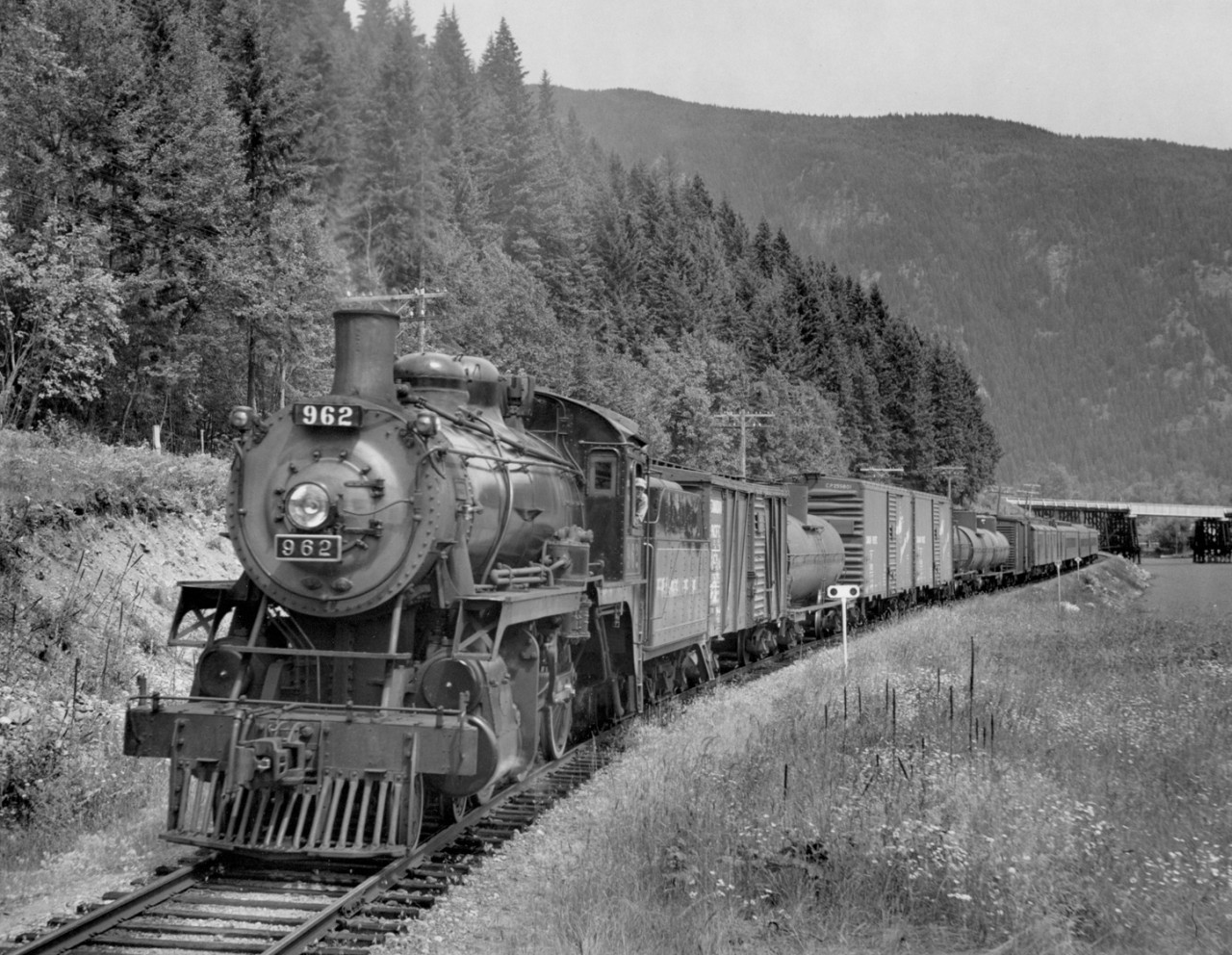 CP train M708 that ran from Sicamous to Kelowna