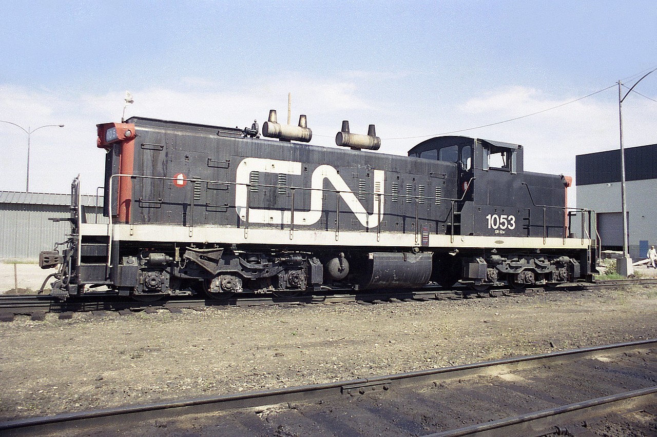 I was thinking it was an opportune time to post a roster shot of GMD1 CN #1053 since the news is, with the rare exceptions (like 1437) we are not likely to get the opportunity to shoot these distinctive units any more. Saw this in Symington Yd, Winnipeg back in 1976. Nearby was 1031. They were common and practical branch line engines in the central prairies.
