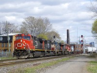 CN 527 has five units (CN 2675, CN 5680, BCOL 4654, CN 2255 & CN 2727) as it heads to Taschereau Yard after working Pointe St-Charles Yard.
