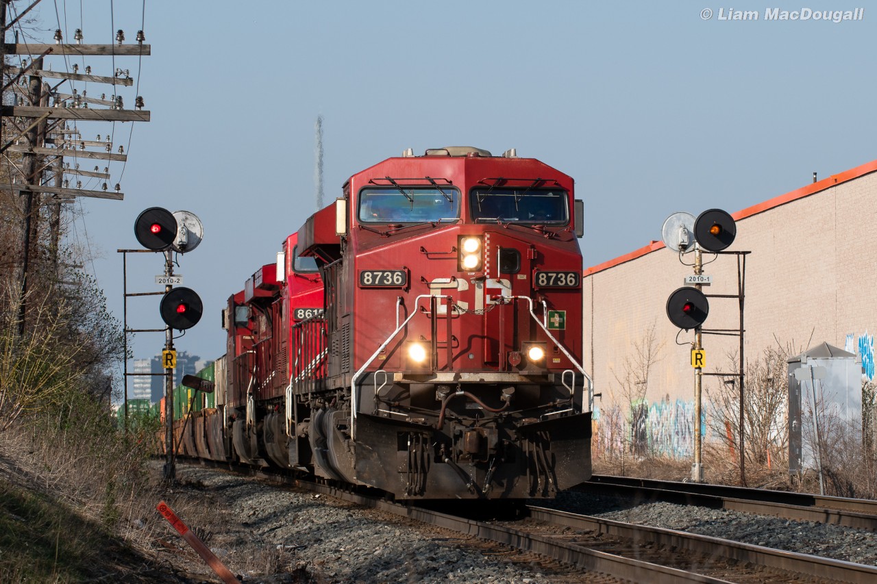 CP 101 moves through the block signals at mile 201 of the Belleville Sub on a nice sunny April afternoon. Nothing special for power as usual, but it was a new spot for me and one I don't recall seeing any other photos from.