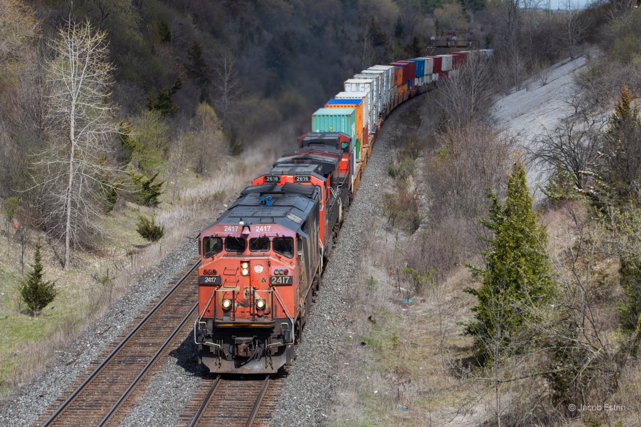CN 2417 leads Z149 under Hilda Avenue in Thornhill, Ontario. Luckily the sun came out just in time, THANK GOD!