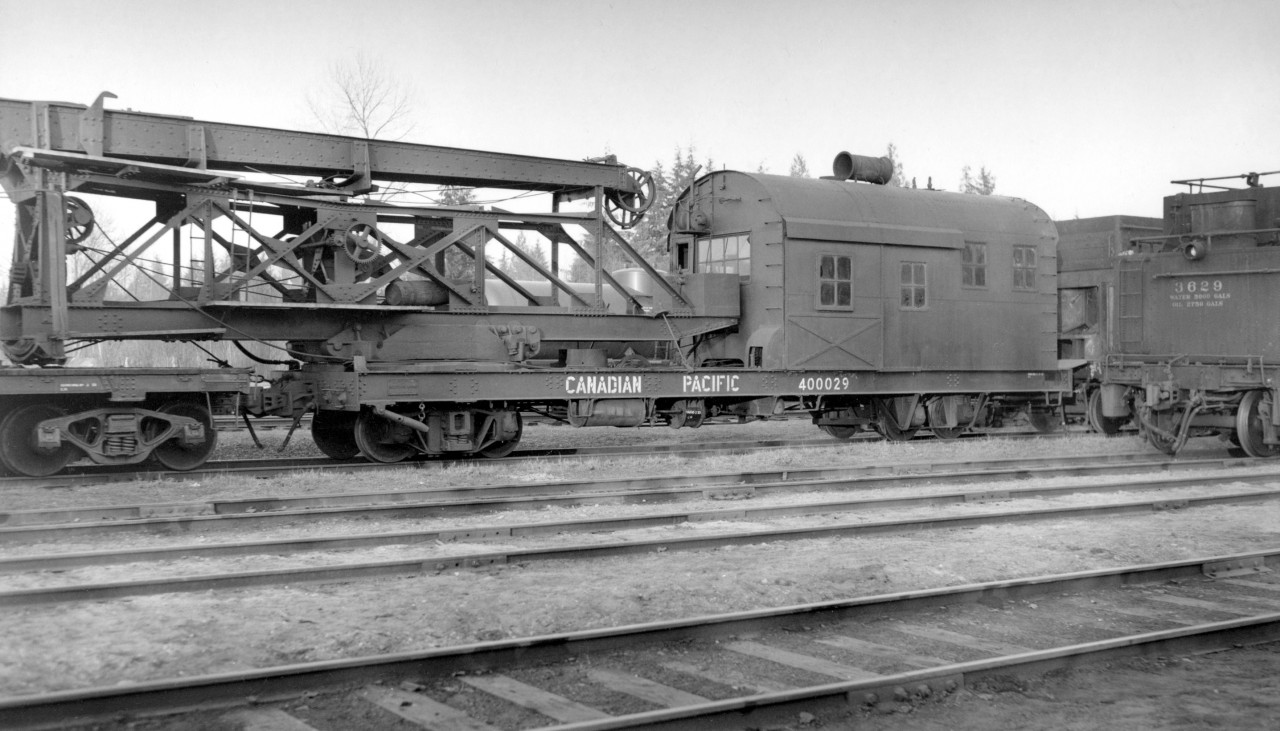 Pile driver and tender of 3629 at Coquitlam
