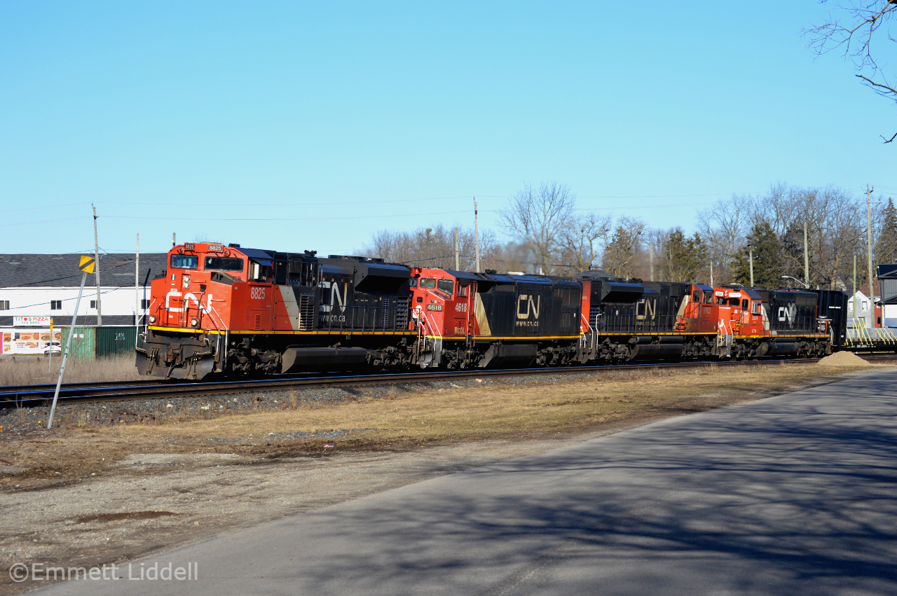 CN 395 pulls through Paris on this wonderful March afternoon. Motive power on today's train is CN SD70M-2 8825, BCOL Dash 8-40CM 4618, CN SD70M-2 8003 & GTW SD40-3 5934.