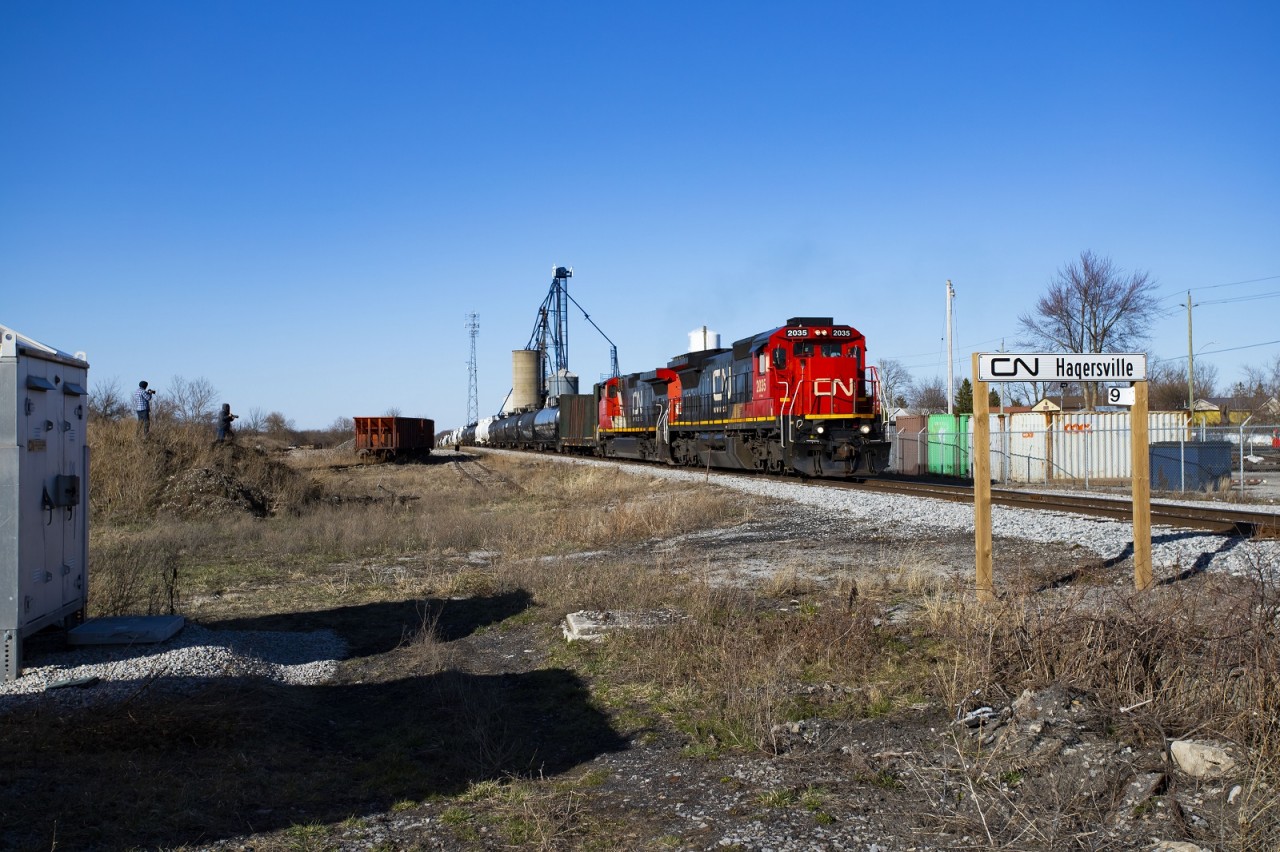 CN A402 passes through the town of Hagersville where at one time, the CASO Sub crossed the Hagersville Sub. The foundation for the tower that once stood here, can be seen in the bottom right corner of the frame.