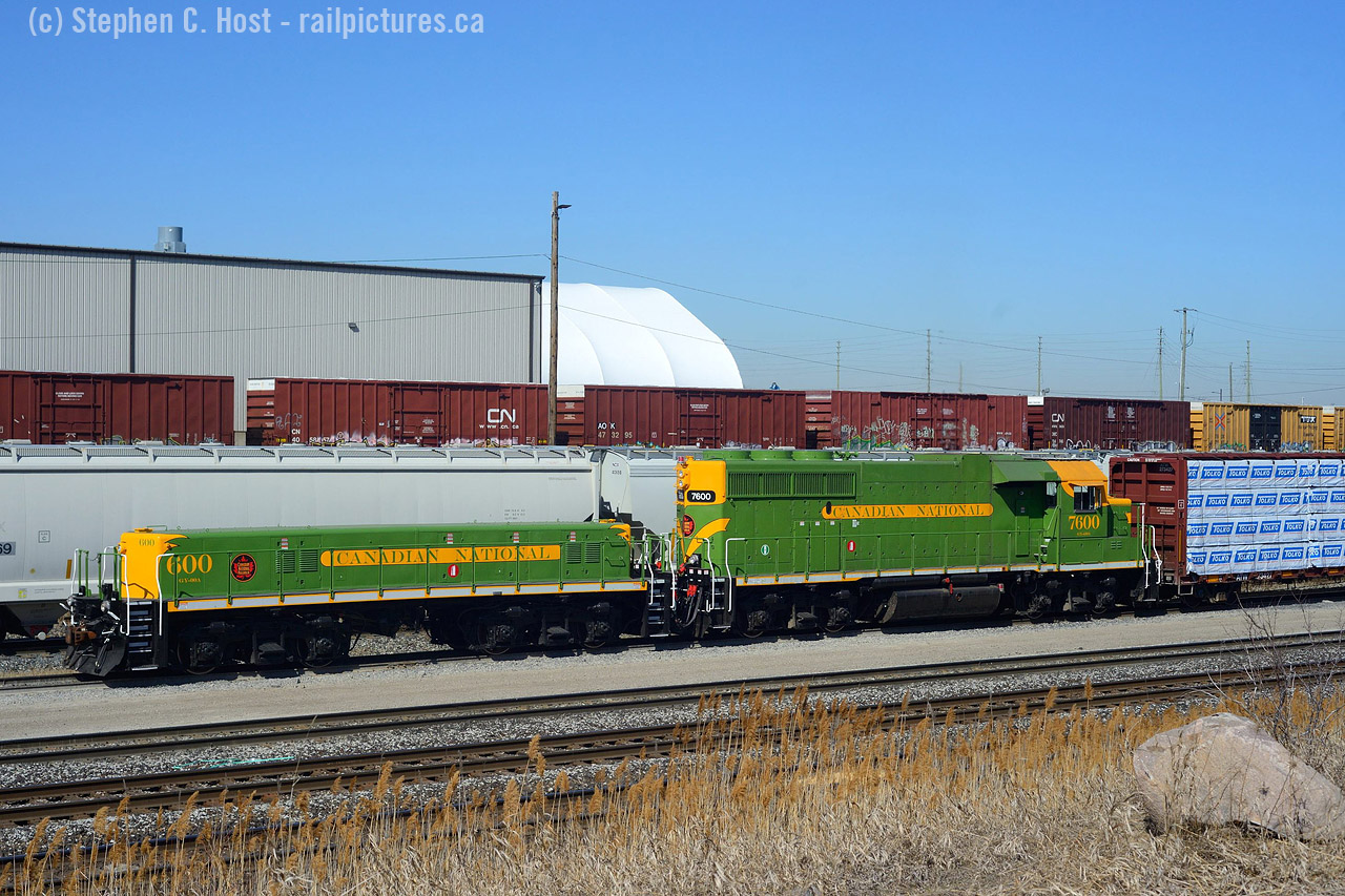 And now there are two - finally together after months of waiting, Heritage painted CN 600/7600 are paired together drilling the yard back in March. The other Heritage set is out west, where Rob Eull photographed them in April. Say what you will about the accuracy of these things, but CN really stepped up to the plate after years of underwhelming commemorative schemes, and I am looking forward to the potential of more in the future should they happen.