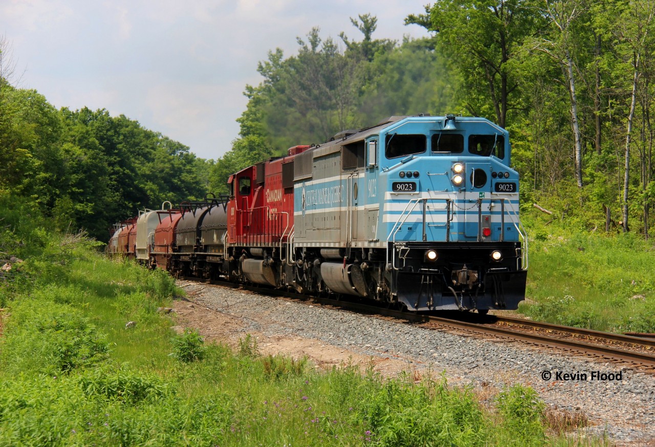 On Father's Day 2020, CP 246-21 is pictured starting it's decent down the Hamilton Sub towards Hamilton and Buffalo with CMQ 9023-CP 6260 providing the power. A copious amount of railfanners were out for this (and CP 143's infamous run the previous morning). Happy Father's Day everyone!