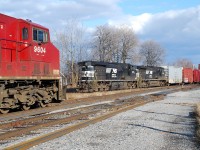 CP 426 patiently waits at the pot signal for NS 369 to come off the International Bridge and clear the main. Once NS is out of the way, the CP will proceed across the Niagara River to the US.