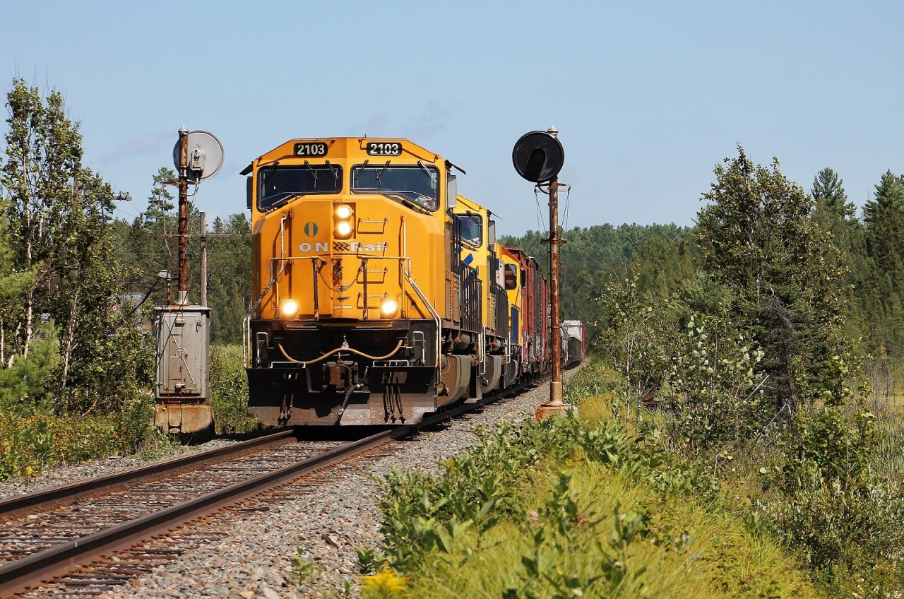 ONT 214 splits the bidirectional searchlights north of Temagami on their way south to North Bay