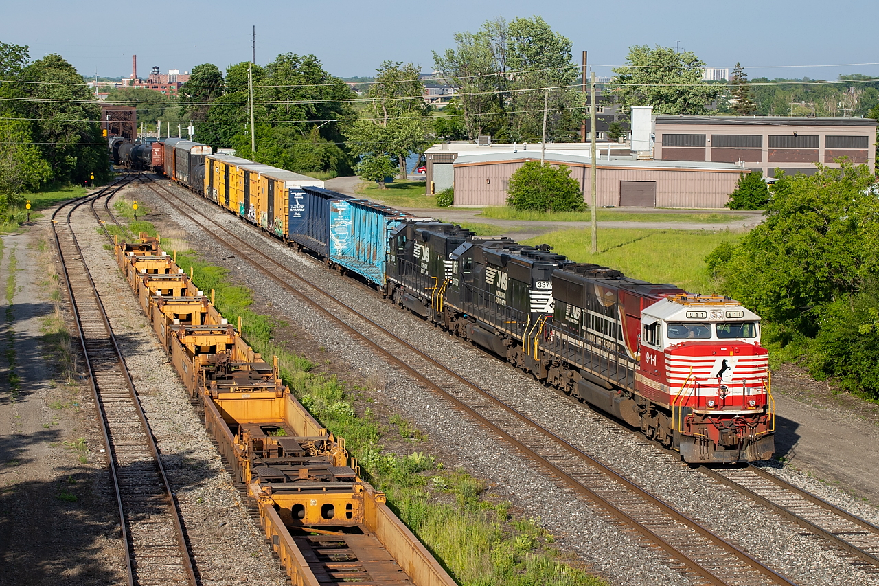 NS C93 with the NS 911 leading (no longer long hood forward, so finally worth paying attention to) sitting on the south track in Fort Erie. This was as far as they would make it.