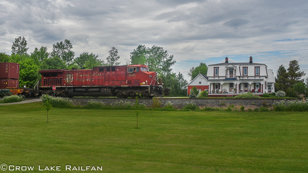 CP 142 makes its way across the Winchester Subdivision and passes an older farmhouse. Although its age it has been well kept and the owners were keeping the classic look as we rolled up and asked for permission to take our shots.