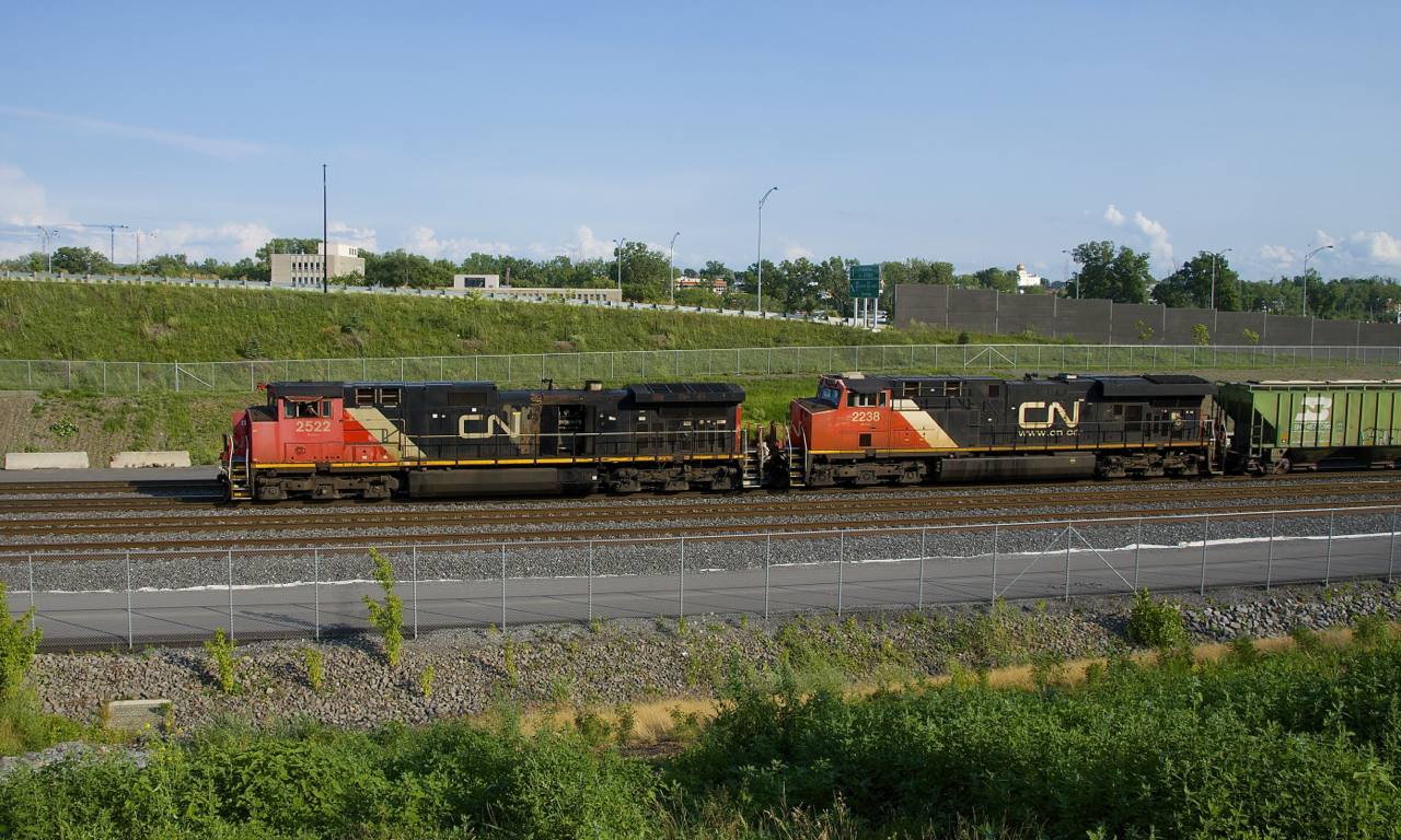 CN 527 is heading back to Southwark Yard with CN 2522 & CN 2238 for power.