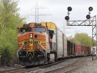 2021.05.05 BNSF 5233 as tail end DPU on CP 420 at Bartlett Ave (Mile 4.6 North Toronto Sub)