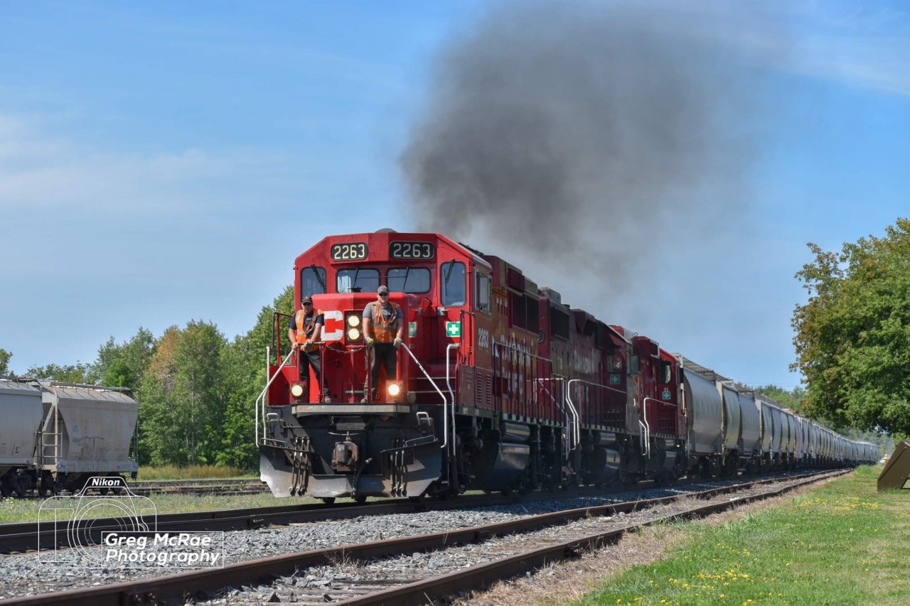 CP T06 enters Havelock yard with CP 2263 on the point. 
August 16th, 2021