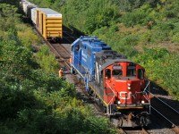 CN 4125 - GMTX 2248 pull ahead to clear the Mabe switch, before reversing in to grab some outbounds