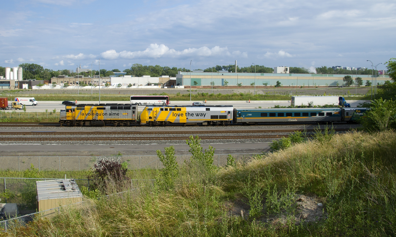 A rare combination of a GMD and a GE wrapped unit (VIA 6416 & VIA 916) lead a slightly late VIA 64 eastwards.