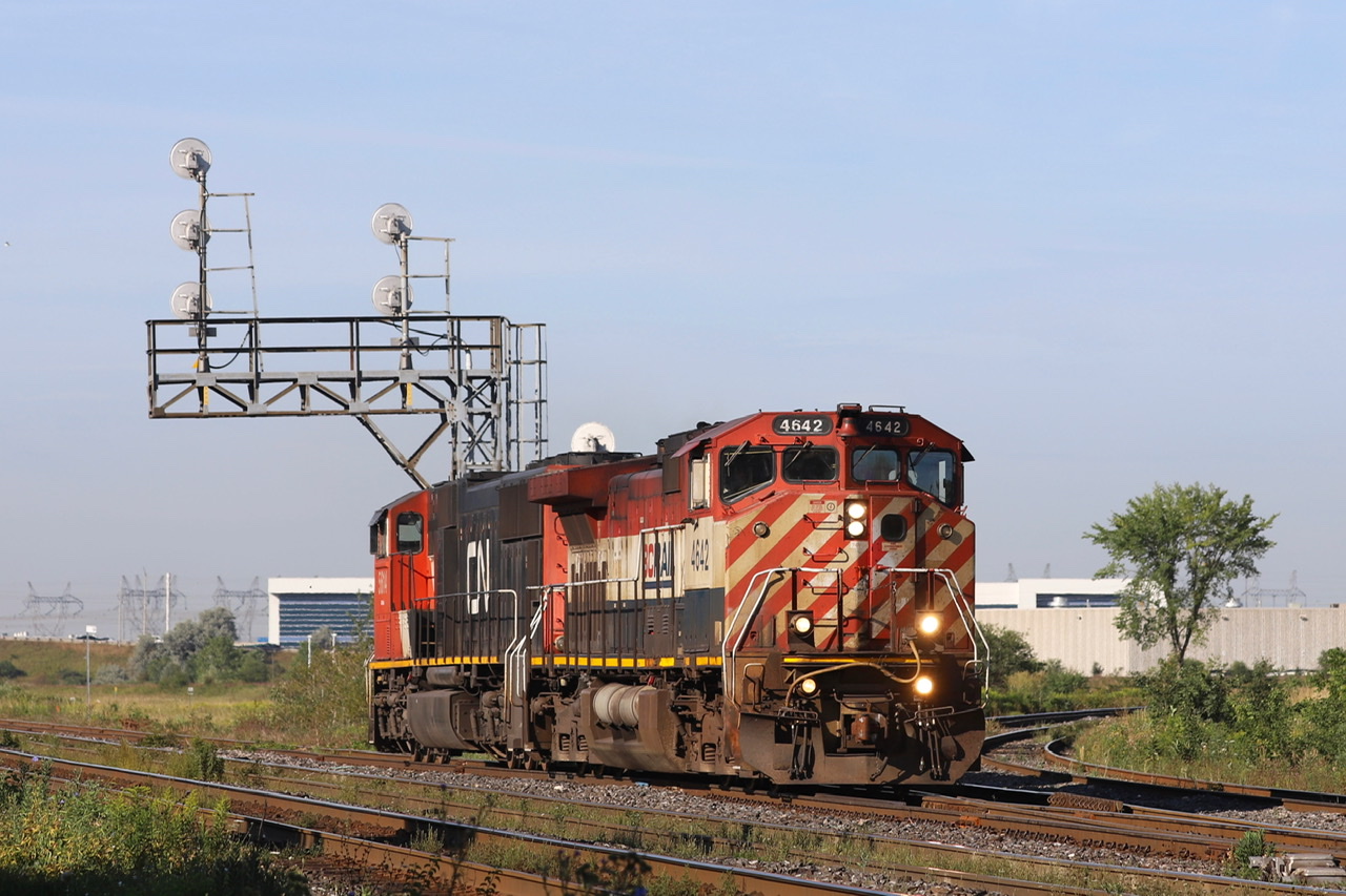 2021.08.16 BCOL 4642 leading light power of a late CN 149, heading back to Mac Yard after dropped all traffic in Brampton Intermodal Terminal.