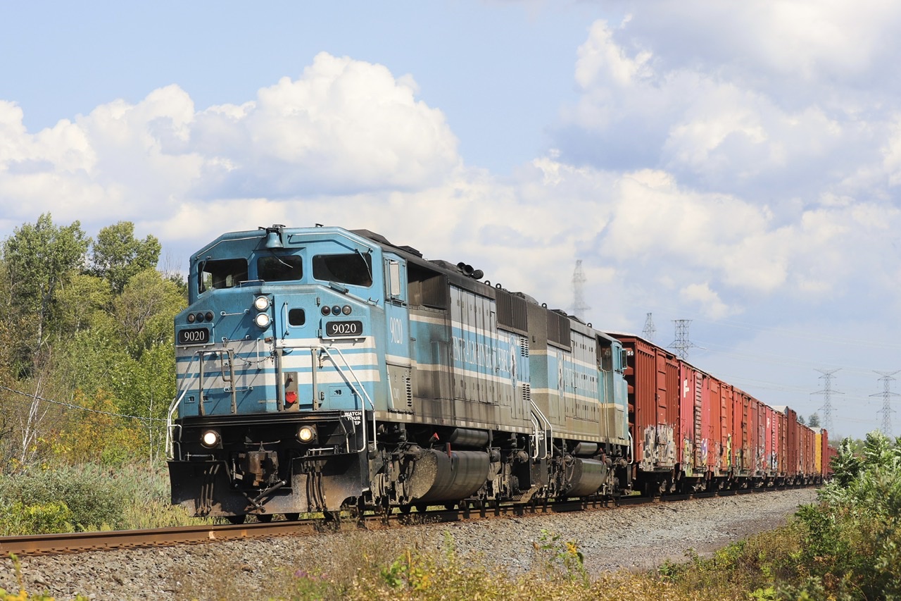 2021.09.11 CMQ 9020 leading CP GPS-11 ballast train, CMQ 9011 trailing, at Cherrywood West