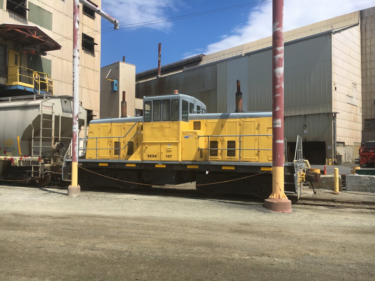 DESX 107 working at Glencore's Smelter in Falconbridge, shunting Matte cars