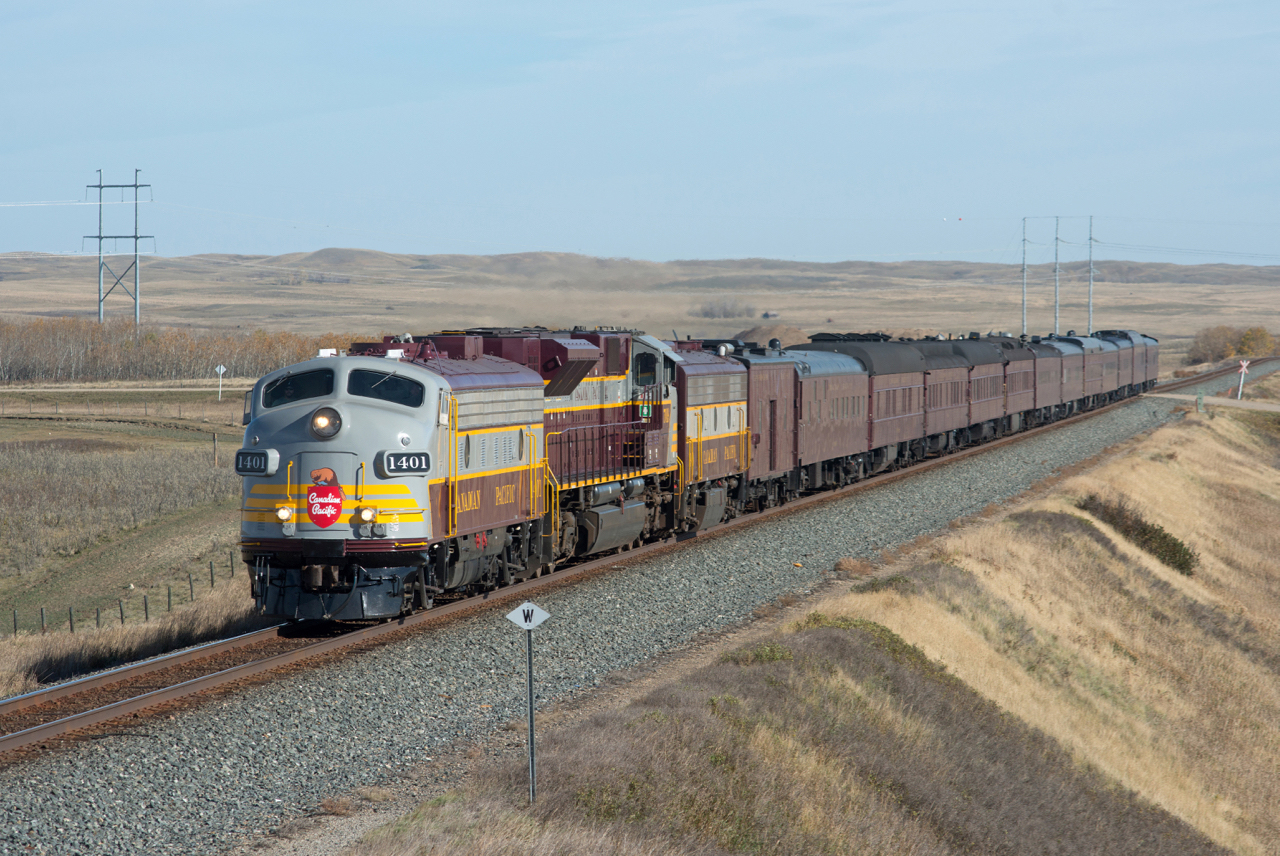 A pleasant October morning has CP 41B-05 approaching Ernfold Saskatchewan on the Swift Current Subdivision. While I am definitely not a fan of the 7019 being included in the consist, this train is always worth a shot.