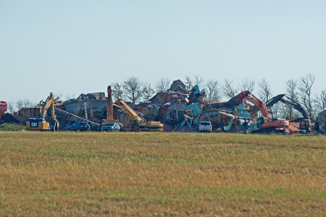 What a mess! Clean up is underway after CP derailed at least 27 loaded potash just north of Silton Saskatchewan on the Lanigan Sub.