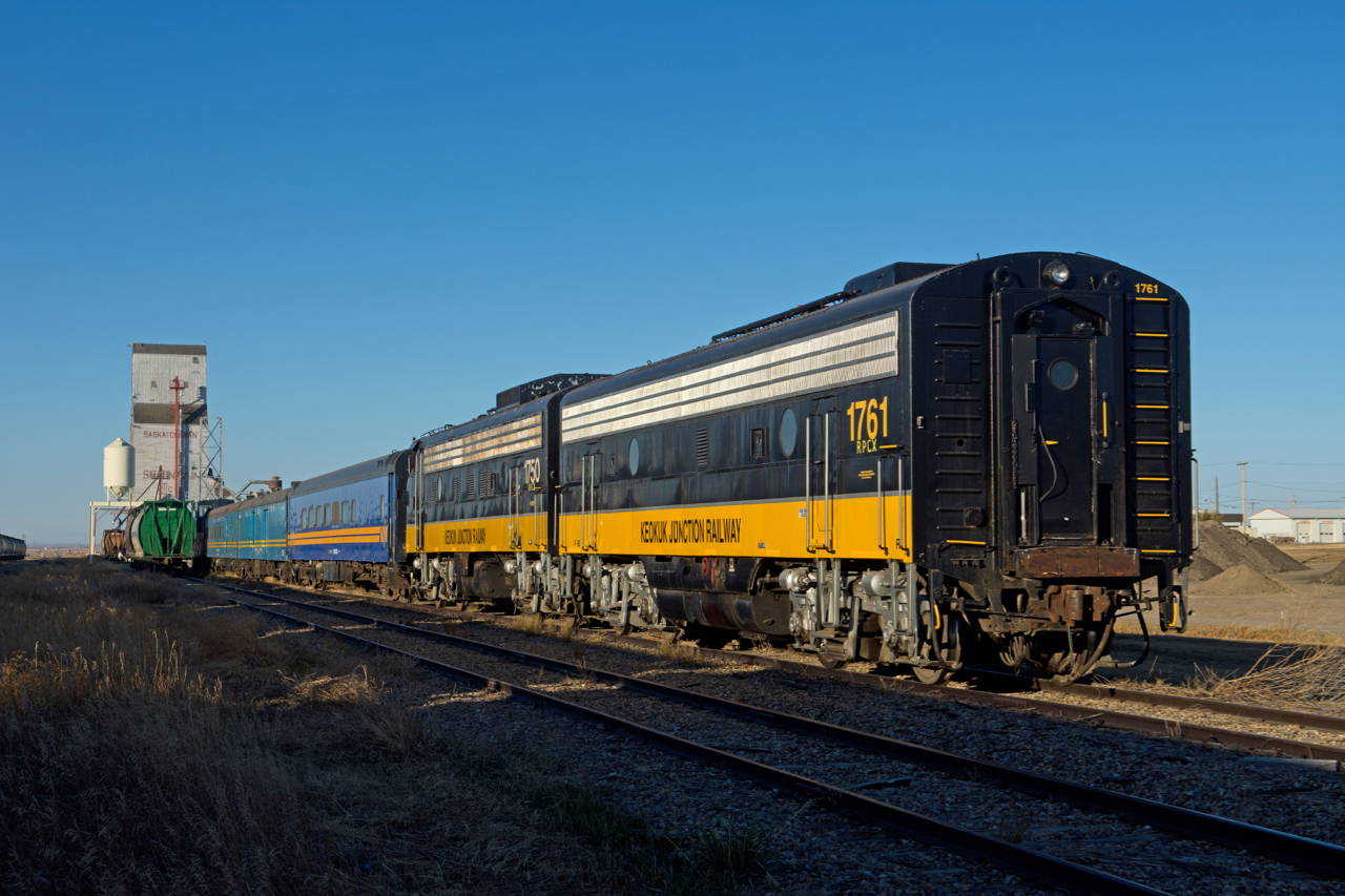 Is it a faux pas to shoot the rear end of a B unit?  RPCX 1761 and 1750 sit stored in the elevator track at Shaunavon SK on the GWR. If the other RPCX F units stored in Alberta are any indicator of things to come, I would not hold by breath on these units going anywhere anytime soon.