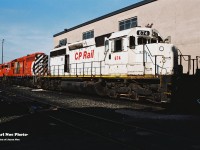 Former Kansas City Southern Railroad SD40-2 674 awaits it’s turn for work at CP’s Toronto yard diesel shop along with SD40-2 5666 and GP9u 1609. “White CP” SD40-2 674 went on to become CP 5419 and was eventually sold to National Railway Equipment following retirement. 