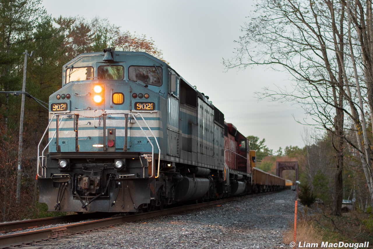 After sitting in Mactier for around 28 hours, CMQ 9021 & CP 5750 are the power of BAL-07 and are seen here paused briefly while the conductor sets the switch into the siding at Buckskin for a meet with 113. There was originally hope at catching this train in sunlight as they were ordered at Mactier at 1400 for their trip south, but unknown events lead to it not departing until well after 4, meaning basically no sun for the entirety of their journey. Nonetheless, it was still a fun afternoon/evening of hunting!