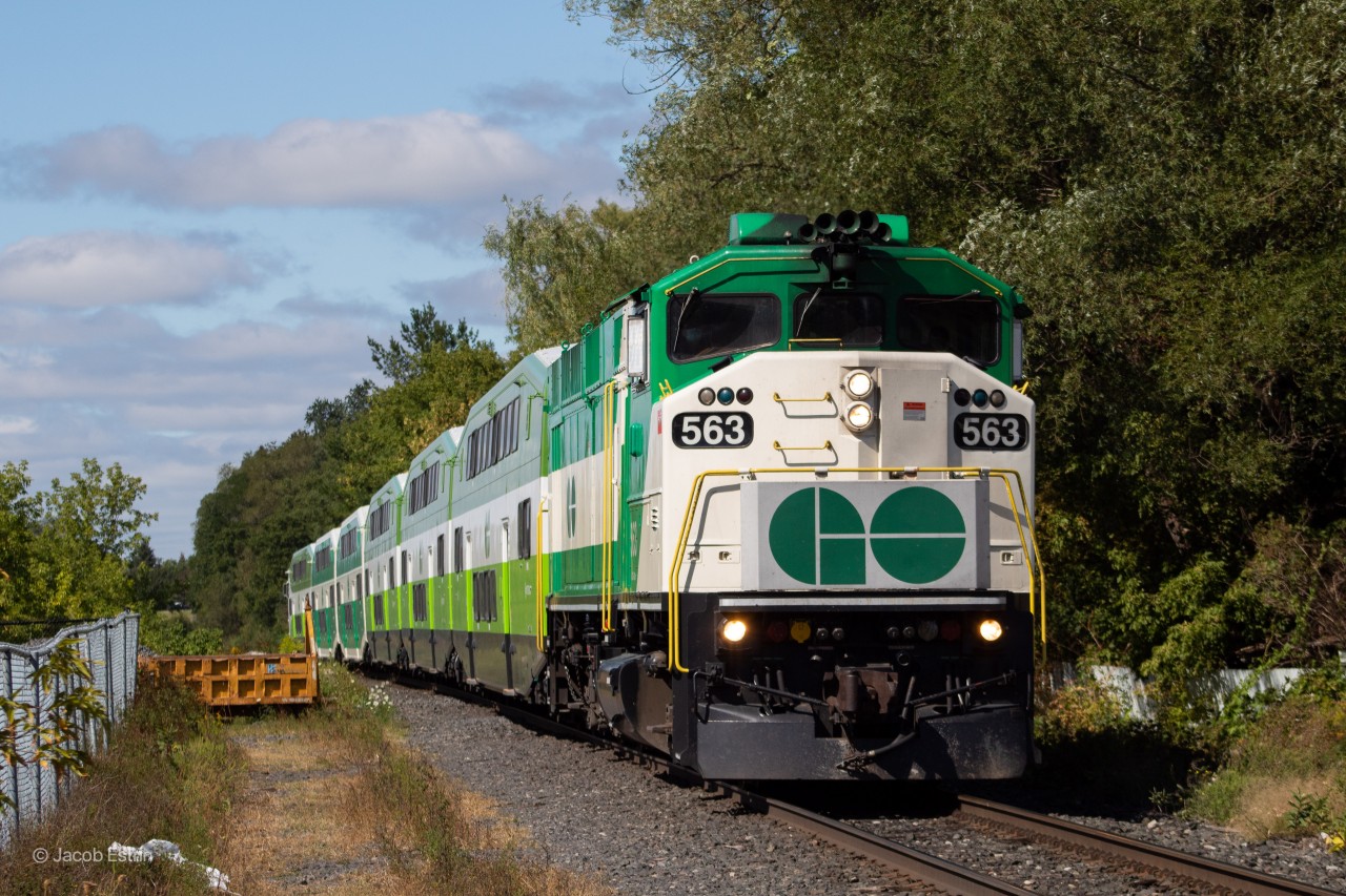 GO 563 slows for a station stop at King City GO.