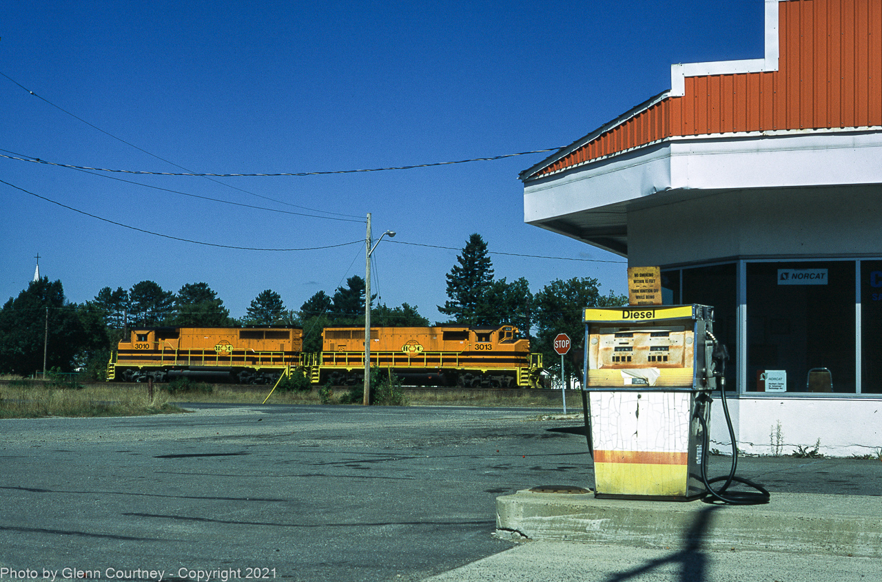 Hoping that Huron Central was still sticking to a schedule that saw an eastbound come out of the Soo in the early morning I headed west from Sudbury in the pre-dawn darkness. It was still dark as I passed through Massey. I got all the way to the Soo and there was no sign of a Huron Central train. There was nothing going on in the Soo either so I headed back to Sudbury. Once I got back to Massey I found the Huron Central eastbound in Massey. A bunch of cars were in the ditch and the power was tied up in "town". I'm sure they were there when I went through earlier but were just far enough away from the highway that I did not see them in the darkness.