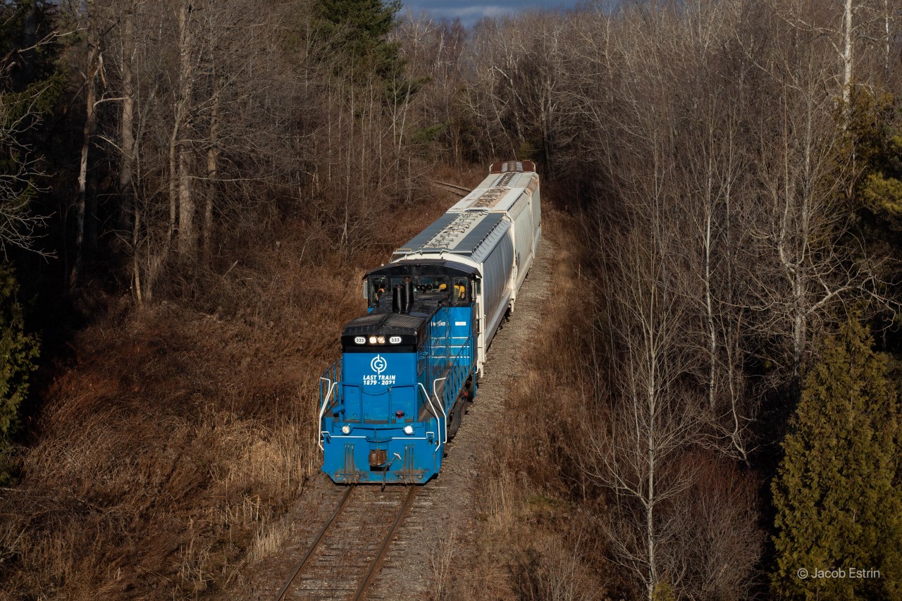 GMTX 333 approaching the Charleston Sideroad Overpass in Caledon, Ontario.