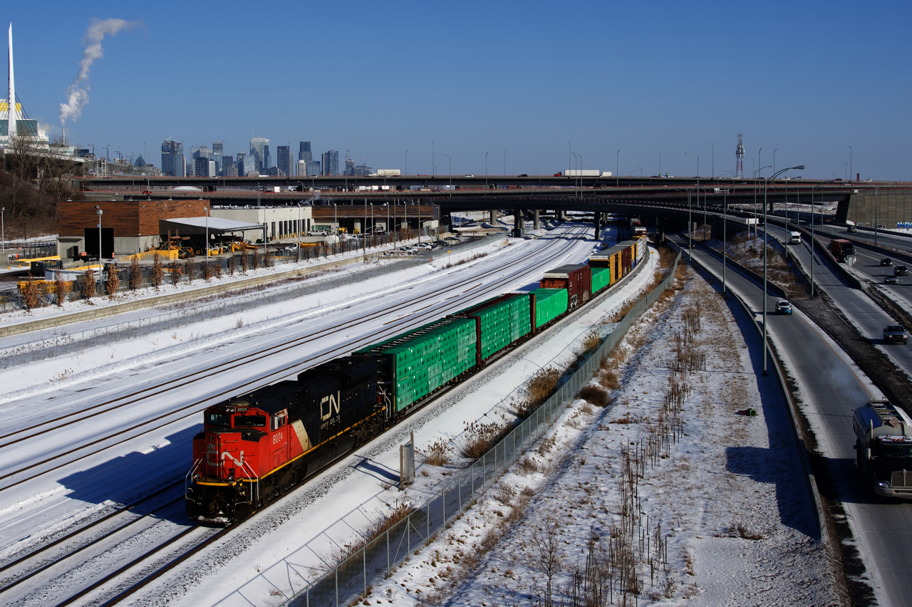 The highest numbered CN 8000 leads CN 305 towards Turcot Ouest.