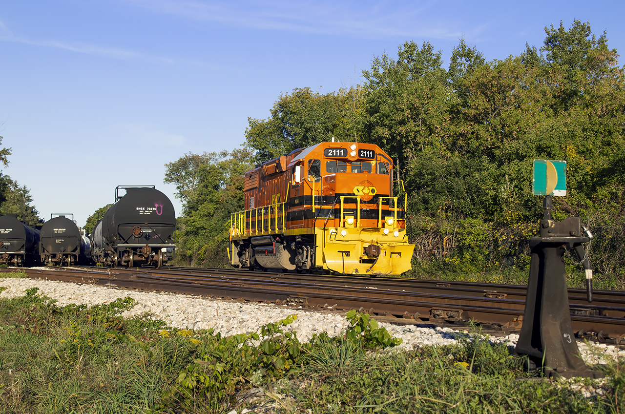 GEXR 583 pulls ahead to clear the switch for work in the Lower Yard.