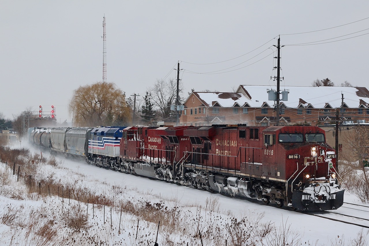 I really had no plans to go out for this one, but considering 246/247 have been hard to catch this week I figured I would go anyway just in case something interesting shows up. It seems it was worth the bother as ex Virginia Railway Express F40 V36 was part of the consist, now LTEX and reportedly headed for CAD Rail in Montreal. I’m very thankful for all the new snow piles popping up all over giving new vantage points. Word has it V34 should also head east at some point.