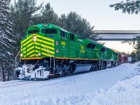 MNR 6406 leads New Brunswick Southern Railway train 907 through Welsford, New Brunswick. Trailing are another two SD70M-2s, EMR 6403 and NBSR 6401. This is the first time I’ve been able to nab a trio of the new engines together on one train. Also cool is that one engine is from each of the three railways owned by Irving (Maine Northern, Eastern Maine and New Brunswick Southern). January 8, 2022.