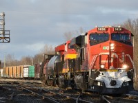  "I thought CP got the KCS". CN#421 pulls through the yard at Port Robinson with a Southern visitor.