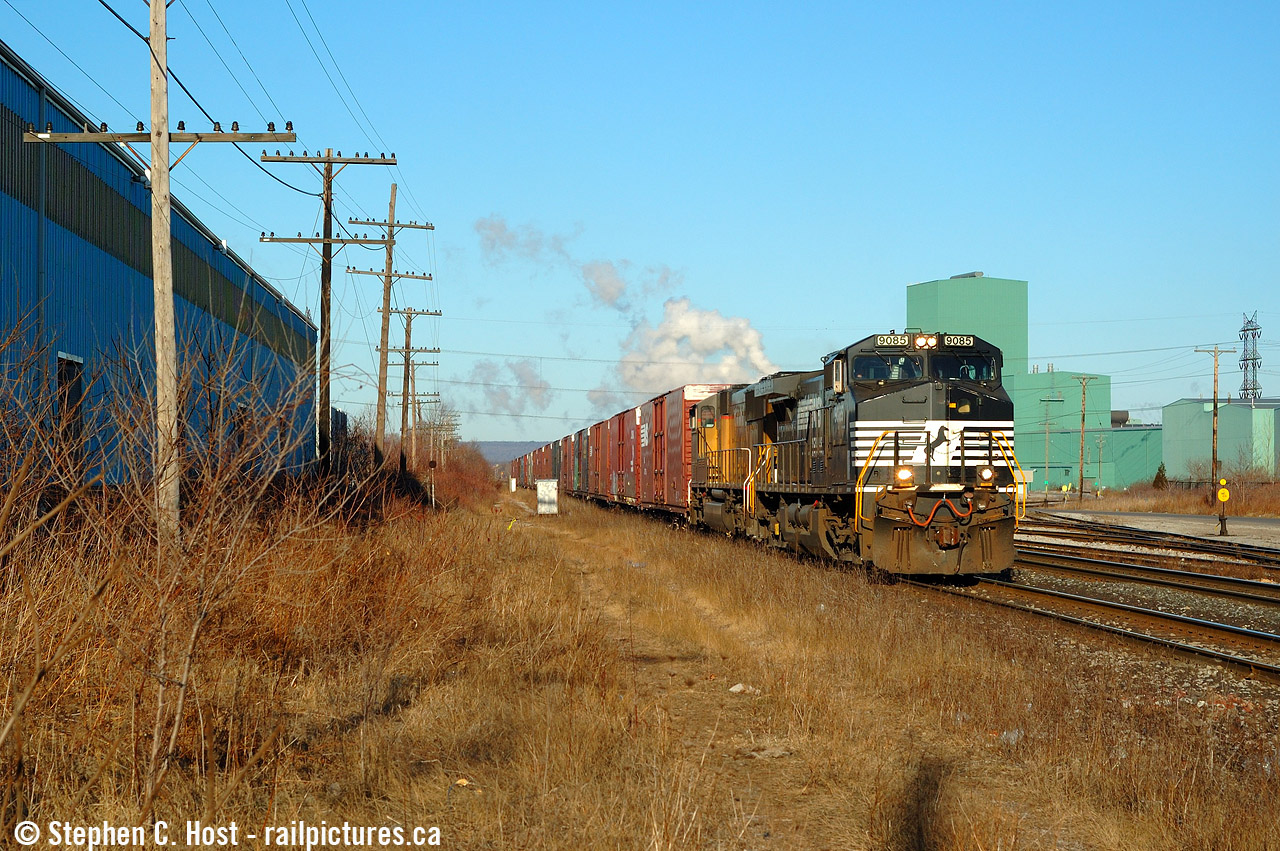 One for James Knott and the Hamilton goons. Some young fans today might think - foreign power! This was not foreign. It was Norfolk Southern crew on a Norfolk Southern train in Canada and they ran two trains per day to/from St. Thomas and Buffalo along with the NS 445/369 (NF/Fort Erie transfer which still runs today). I wish I paid closer attention to the NS trains back then but context validates why we didn't: Things were just too good elsewhere along with the fact despite the power overnighting in St. Thomas we didn't always know what was coming - information wasn't as free flowing as it is today. Besides this was just another mundane NS GE - this was the way it was on half the NS trains in Canada and GE's were as boring then as they remain today. The typical game plan was to get trackside for NS (by 0800 in Hamilton as they ran *early* out of St. Thomas) then go find CN or CP as it were afterwards - there was always something good coming just around the corner.
Time is 0837 so you can see why we had to get somewhere early...