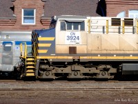 March 14th 2022 @ 15:55, pan shot of L507's lead unit, CN (ex-CREX) 3924, meeting VIA 14 "The Ocean" at Amherst Station.