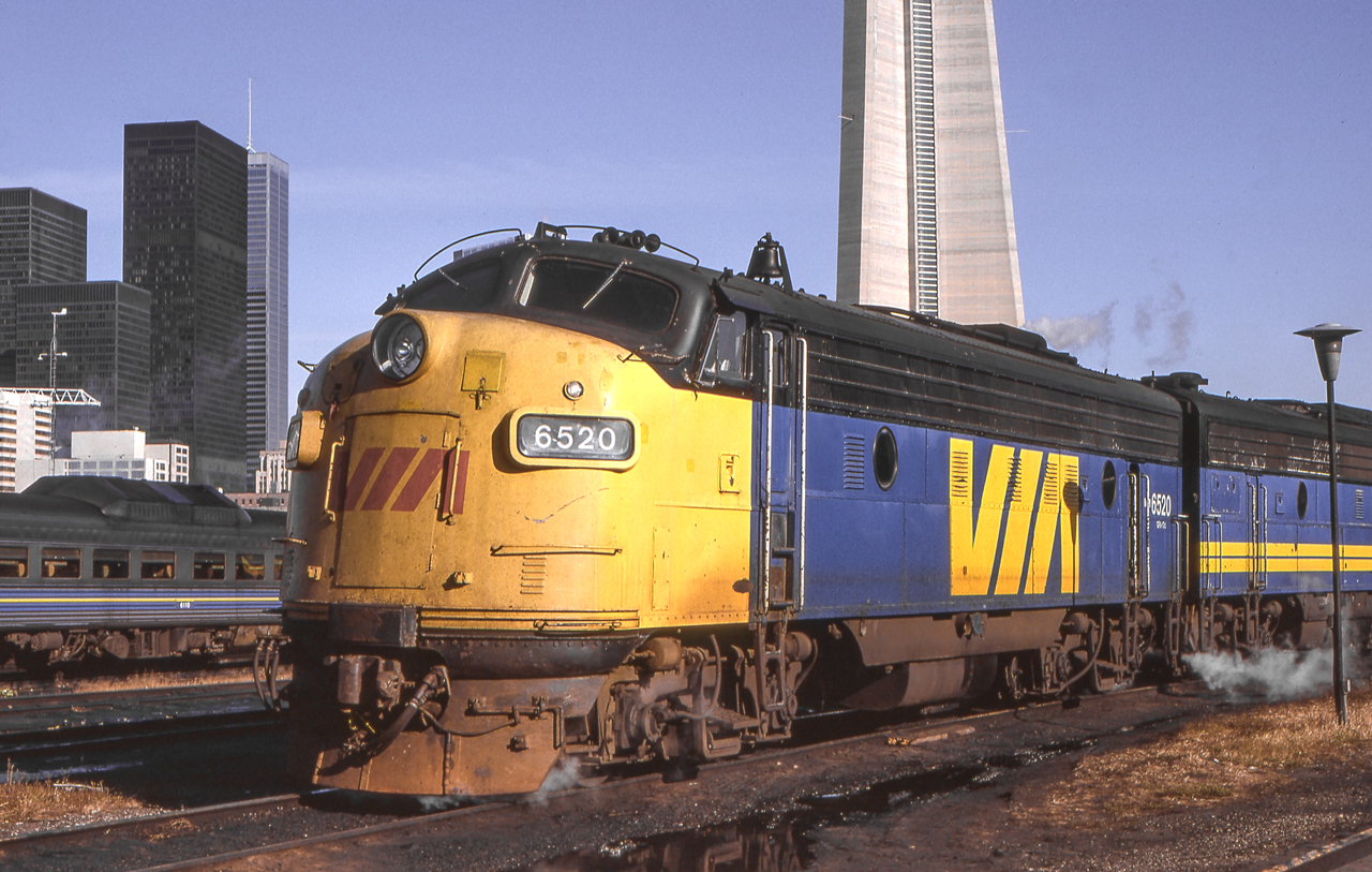 Peter Jobe photographed VIA 6520 at CN's Spadina engine facility in Toronto at 1:30PM on November 12, 1980.
