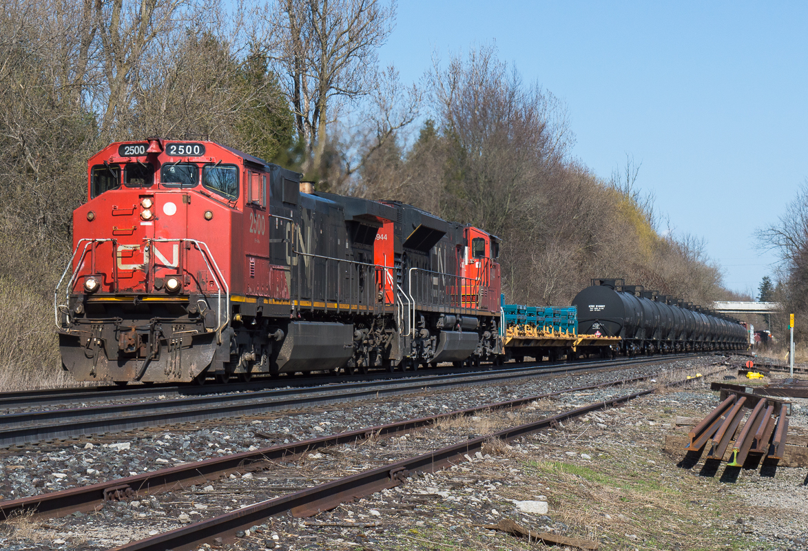 CN 2500 leads train A435 at Copetown on a lovely Thursday evening.
