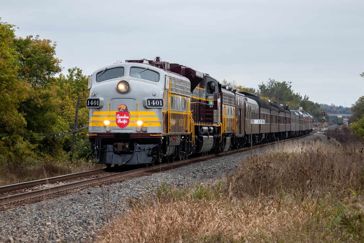 CP 1401 west thunders through Darlington as it makes its way west towards Toronto with CPs top brass on board. On the eastbound journey, CP had 7019 leading, so it was nice to see the veteran (ex-CN) F unit leading back westbound to Calgary. CP 1900 was also a nice treat, as the 2021 trip was the 3rd (and 4th) times I've seen the business train but the first time 1900 has been along for the ride.