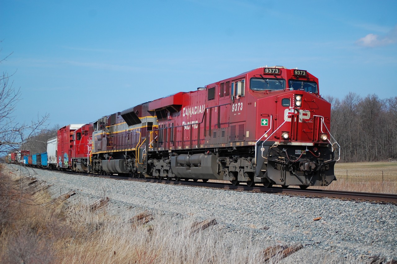 View of 236 approaching Welland at Mile 23 on the CP Hamilton sub.