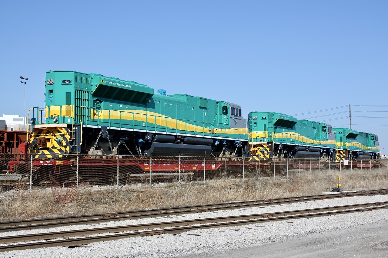 Unlike today, back in 2012 EMD was struggling to keep up with the order books. The London plant could do little to keep up with orders so EMD looked to other sources in Mexico, United States and Canada to perform final assembly. The little used VIA maintenance shop in Mimico in Toronto’s west end was utilized for some final assembly of some foreign SD70 variants. Here 3 await delivery to Brazil. It’s amazing how things can change in a decade.