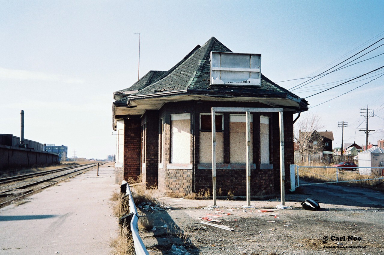 The CN West Toronto station as seen on a spring afternoon in April 1994. Vandals and time were slowly taking their toll on the aging structure and it would eventually be demolished in 1999.