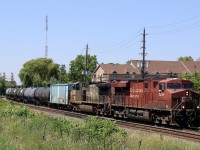 Unfortunately the lighting was a bit harsh as CP train 528 rolled through Streetsville. Nevertheless at this time of day this is about as good as it gets for eastbounds and I certainly wasn’t going to miss the chance to shoot one of the last SP painted GE’s on Union Pacific’s roaster. Im sure by now You can count the SP survivors on one, maybe two hands. 
