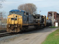 NS C93 arrives at Fort Erie with Ex CSX C40-8W leading.