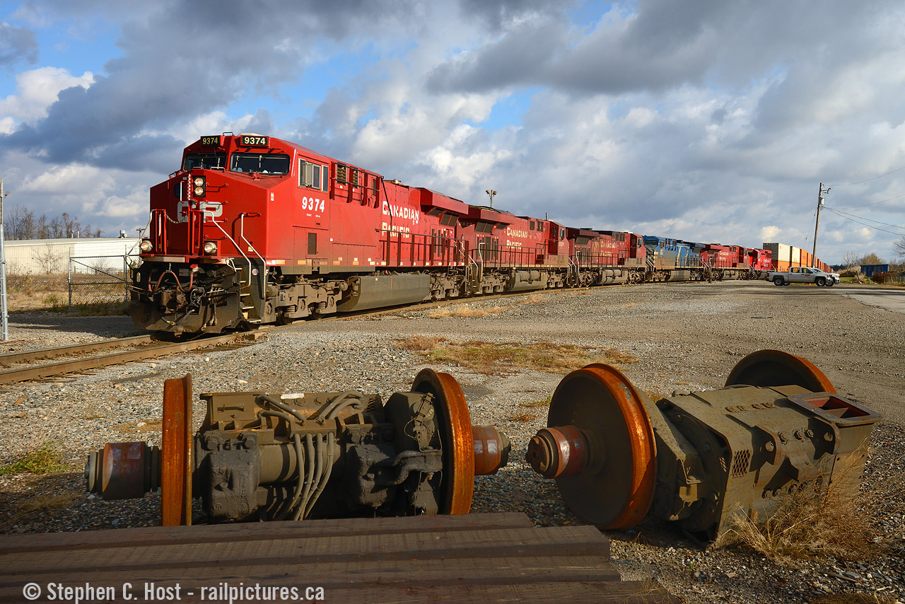 Earlier in 2015, CP's London Pickup encountered an issue and derailed in the Guelph Junction Railway Yard, chewing up a few hundred feet of track. The unit that was involved in the derailment was parked at the Junction and it got new combos. Presumably these are what was taken out as it sat here for a few weeks before being taken away. I was at the Junction for something else, but not before CP 142 rolled by on a mostly cloudy morning... and I got lucky with the sun thank goodness. Regulars know this simply as what Guelph Junction was, but anyone fairly new to the hobby will notice the absolute lack of concrete barriers that CP put up later that decade making scenes like this basically impossible now.
